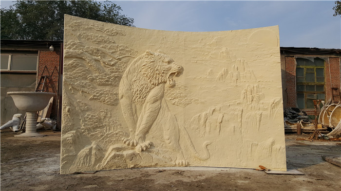 獅子浮雕